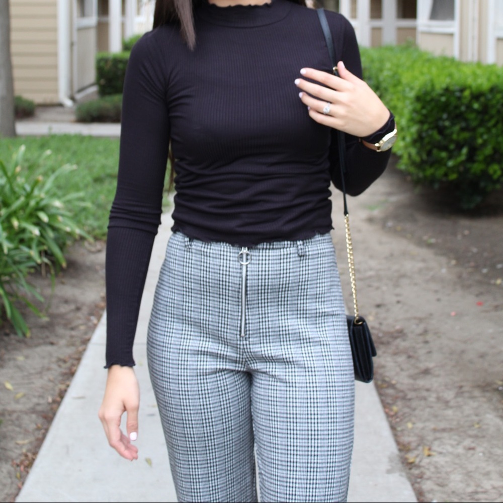 HIGH WAISTED PLAID PANTS SIZE SMALL